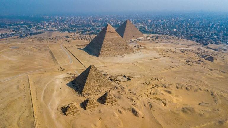Giza Piramitleri