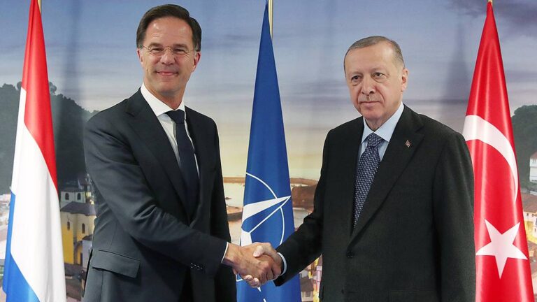 nato-genel-sekreteri-mark-rutte-erdogani-aradi-turkiyenin-ukrayna-rusya-baris-surecine-katkisi-onemli-2S5FSdtp.jpg